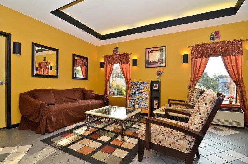 Econo Lodge Inn & Suites Fort Oglethorpe Екстер'єр фото
