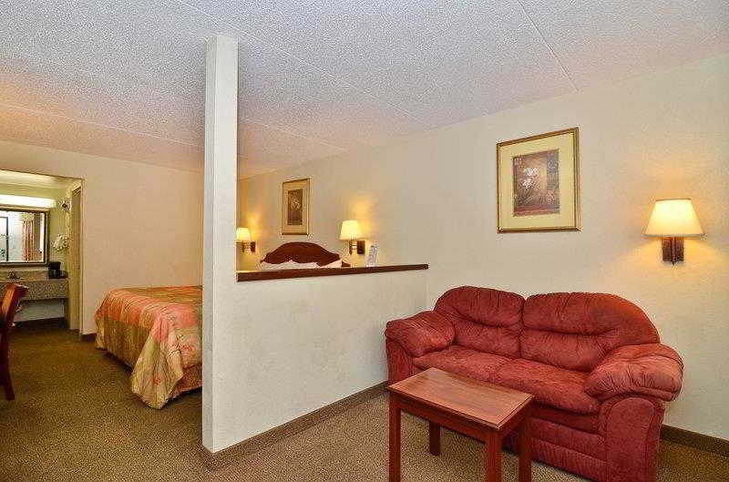 Econo Lodge Inn & Suites Fort Oglethorpe Екстер'єр фото